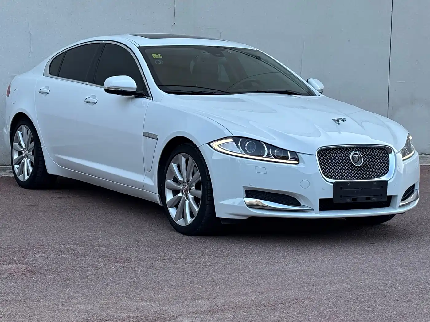 Jaguar XF 2015 2015 XF 2.0T 80th Anniversary Luxury Edition
