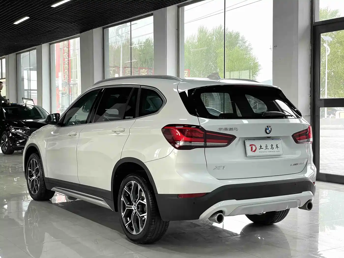 BMW X1 2022 sDrive20Li Premium фото 4