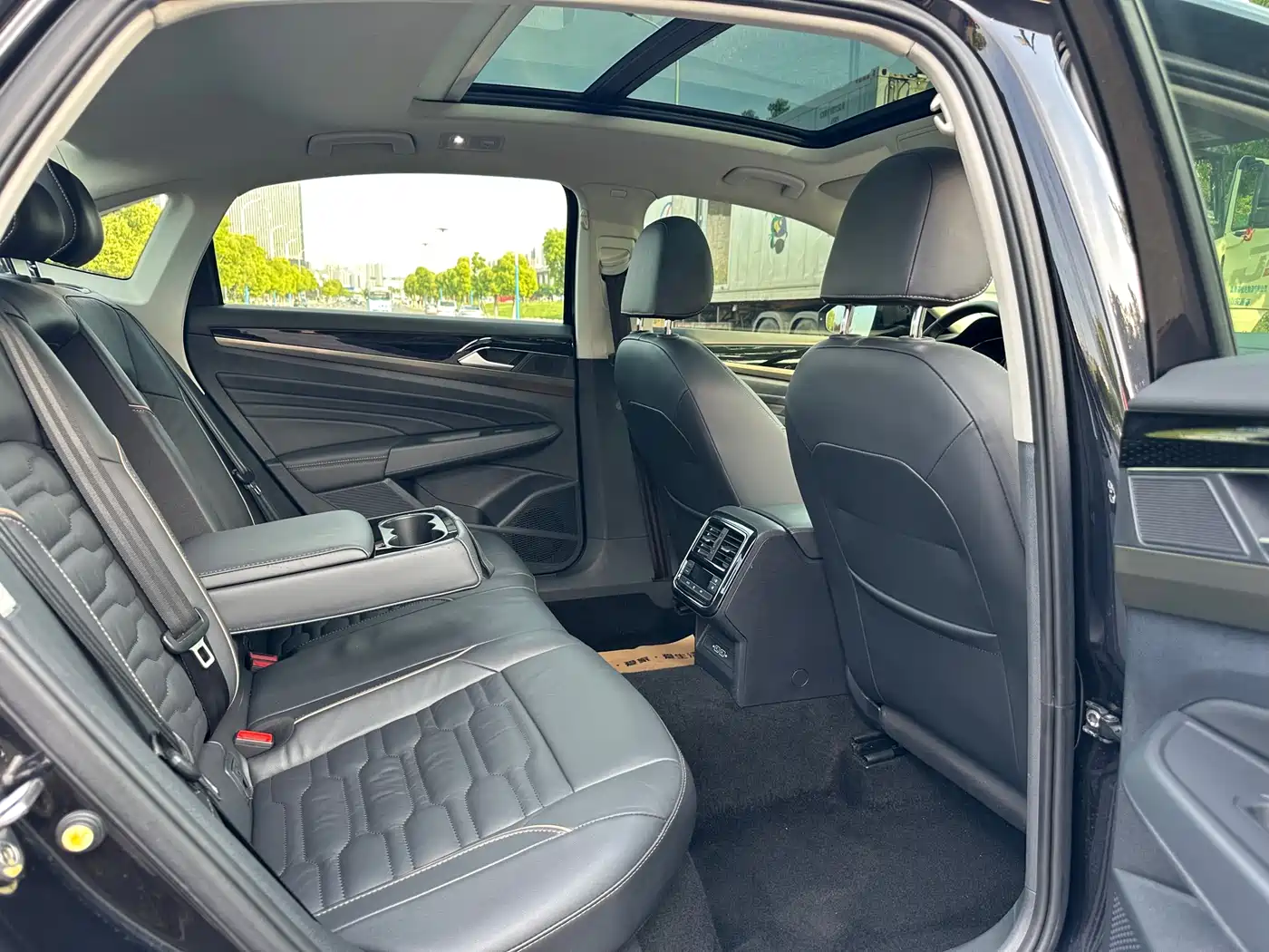 Volkswagen Passat 2019 330TSI Elite Version China VI фото 18