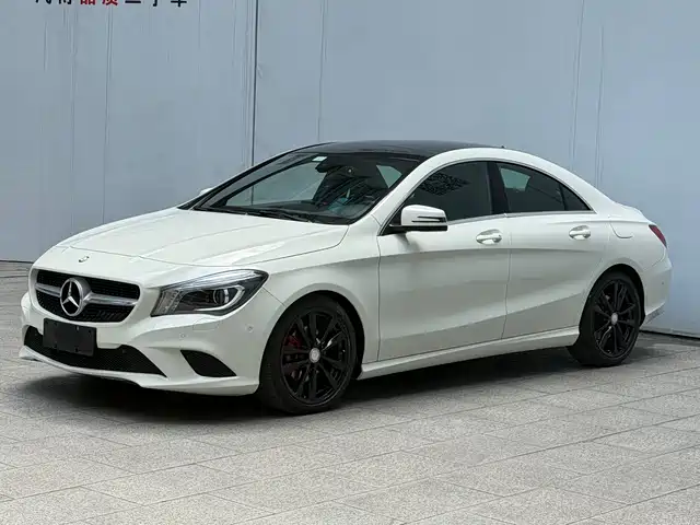 MERCEDES-BENZ CLA
