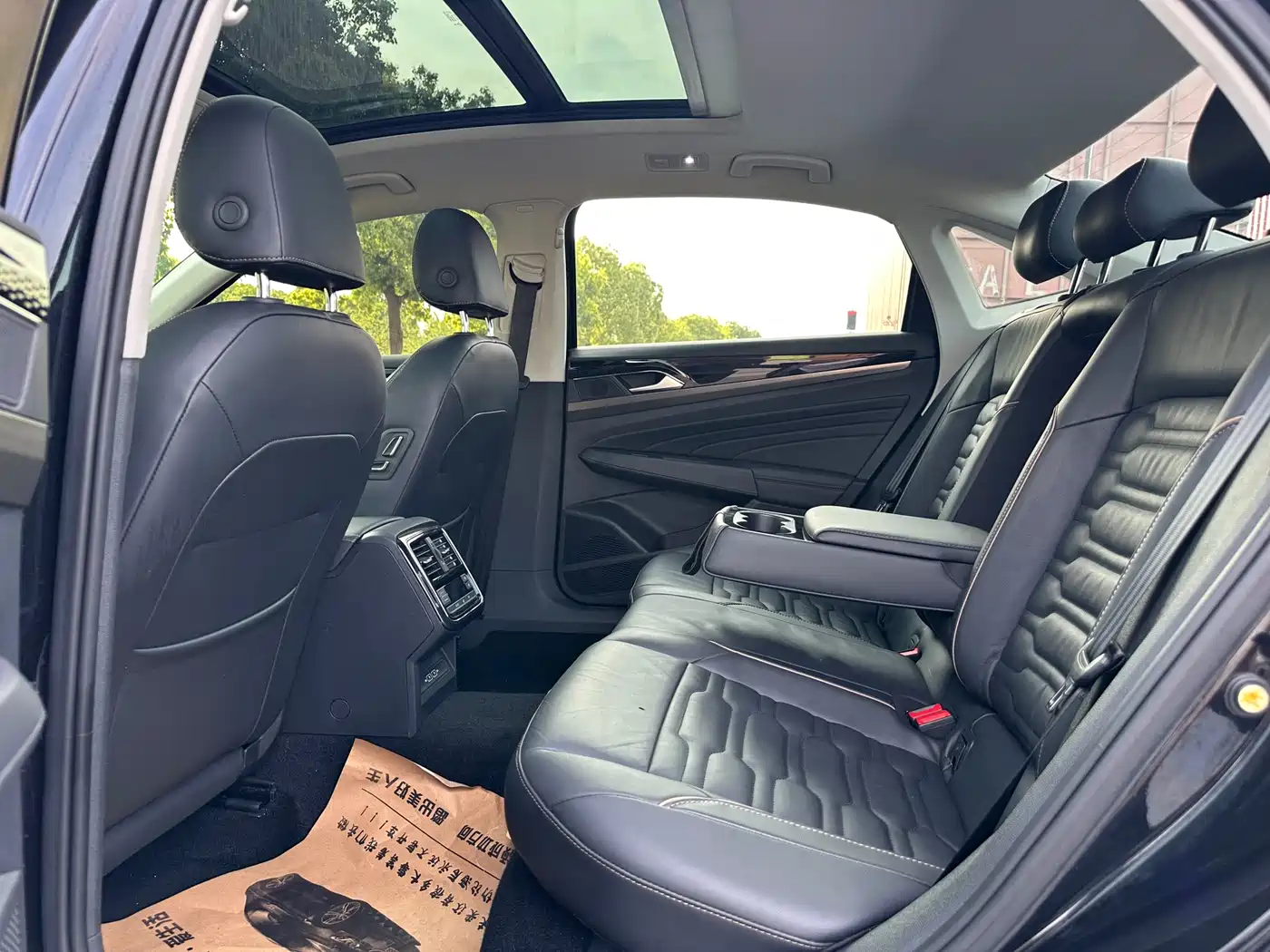 Volkswagen Passat 2019 330TSI Elite Version China VI фото 12