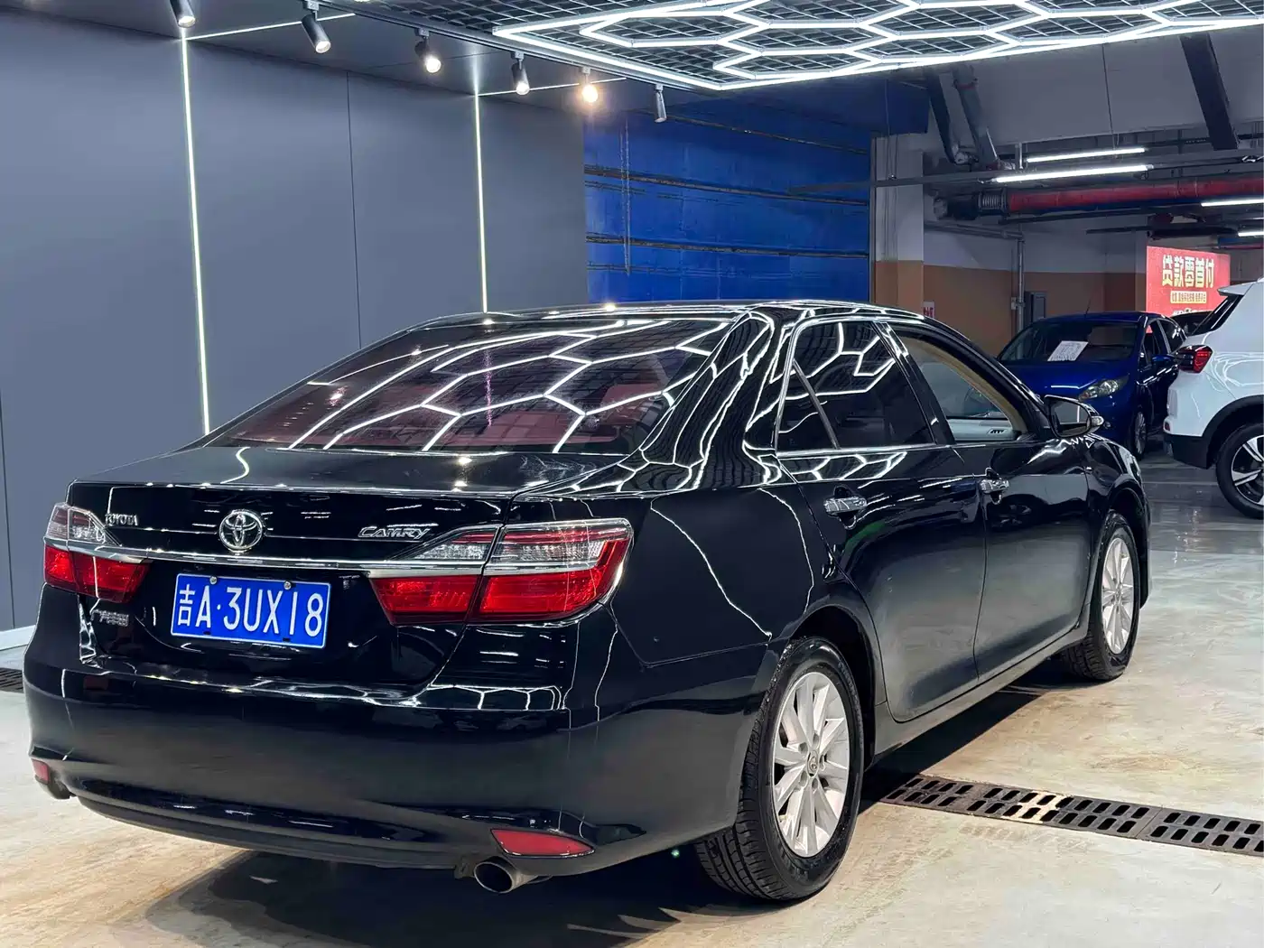 Toyota Camry 2015 2.0E Elite Edition фото 9