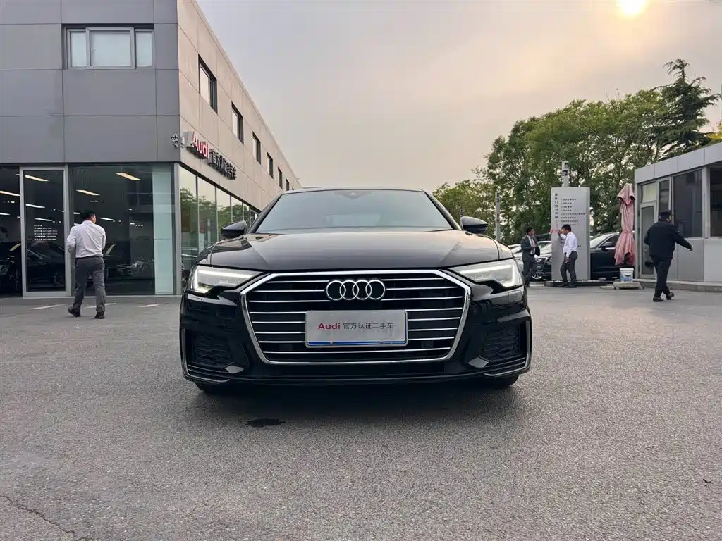 Audi A6L 2021 45 TFSI Exclusive Sport фото 8