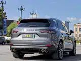Photo 9 - Porsche Cayenne New Energy