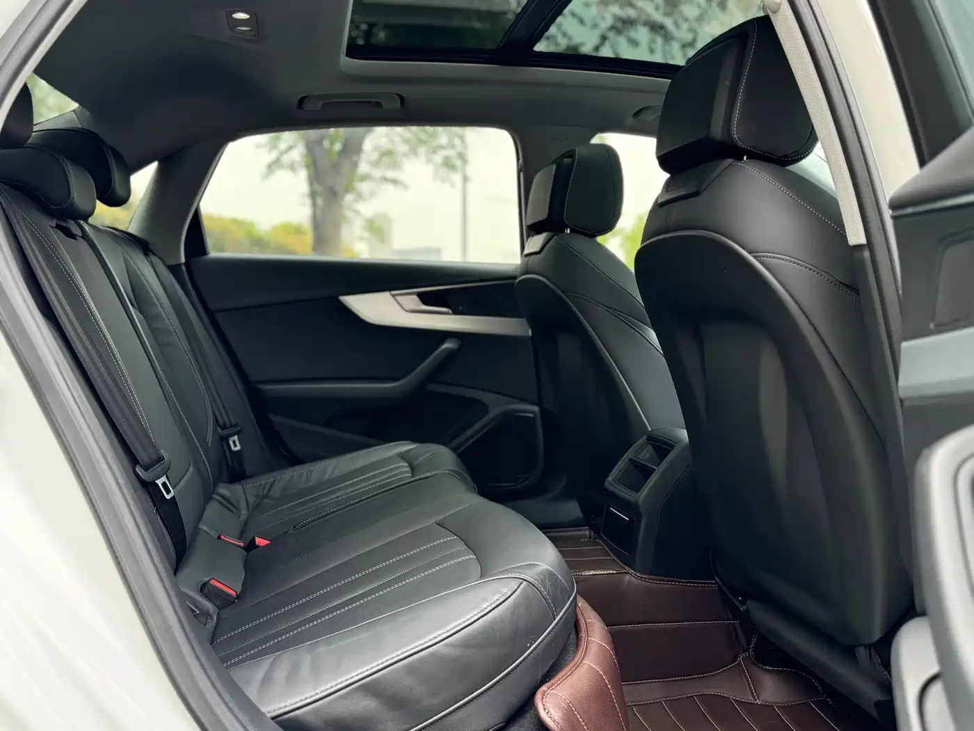 Audi A4L 2020 40 TFSI Fashion Dynamic Edition фото 14