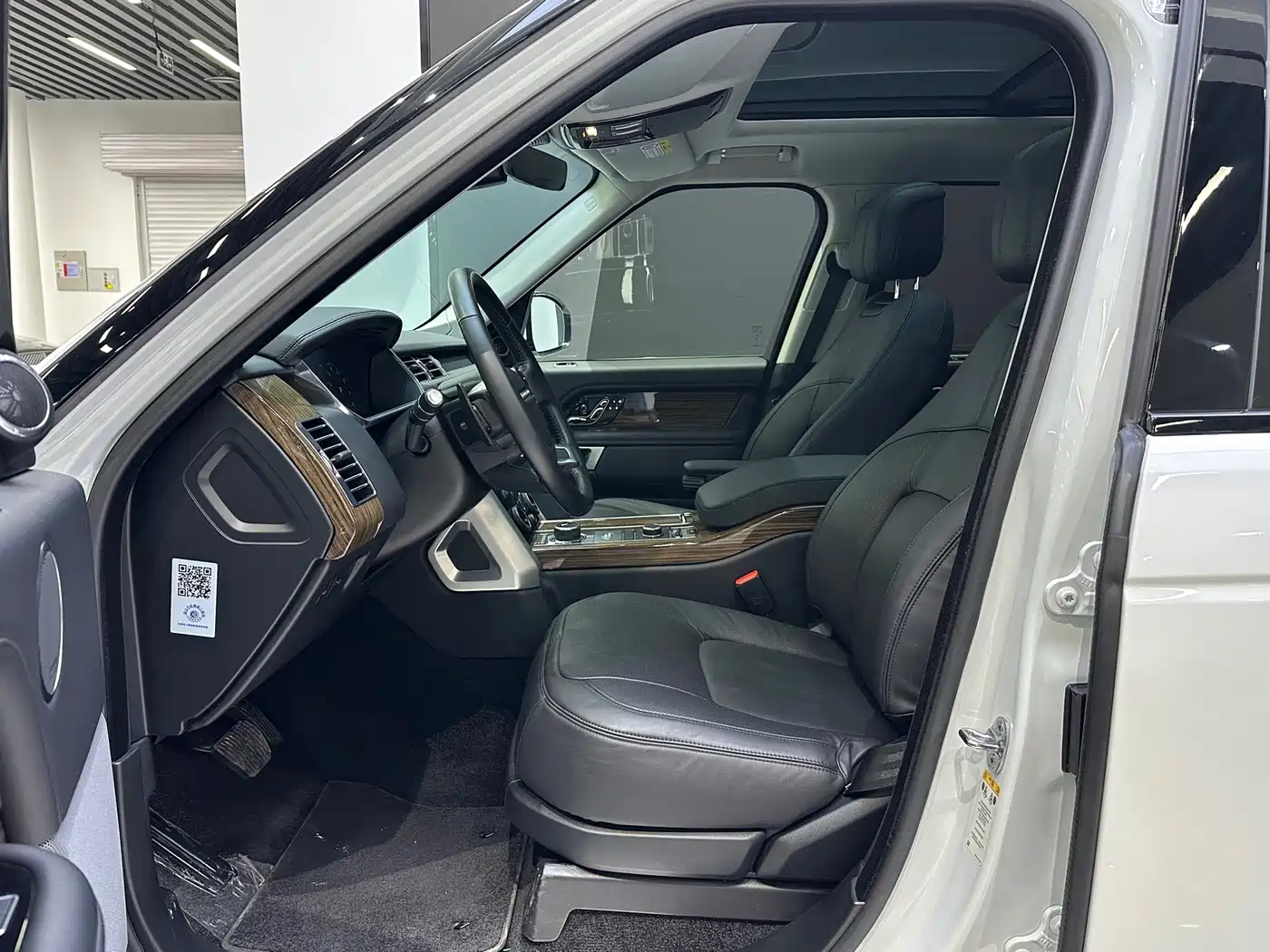 Land Rover Range Rover 2018 3.0 SC V6 Vogue Heritage Extended Edition фото 10