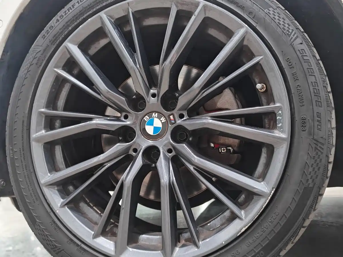 BMW 3 Series 2022 325Li M Sport Shadow Edition фото 18