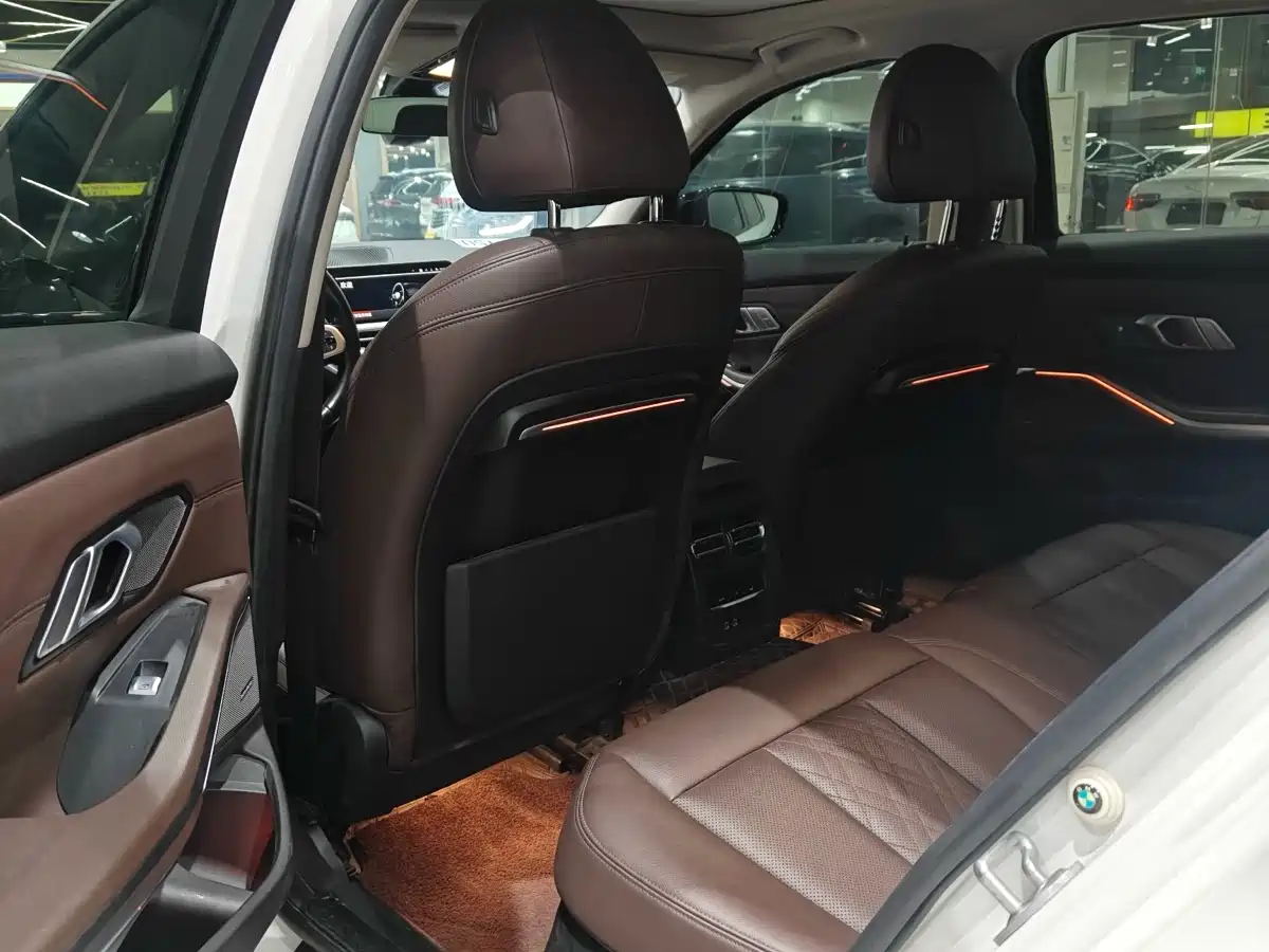 BMW 3 Series 2022 325Li M Sport Shadow Edition фото 9
