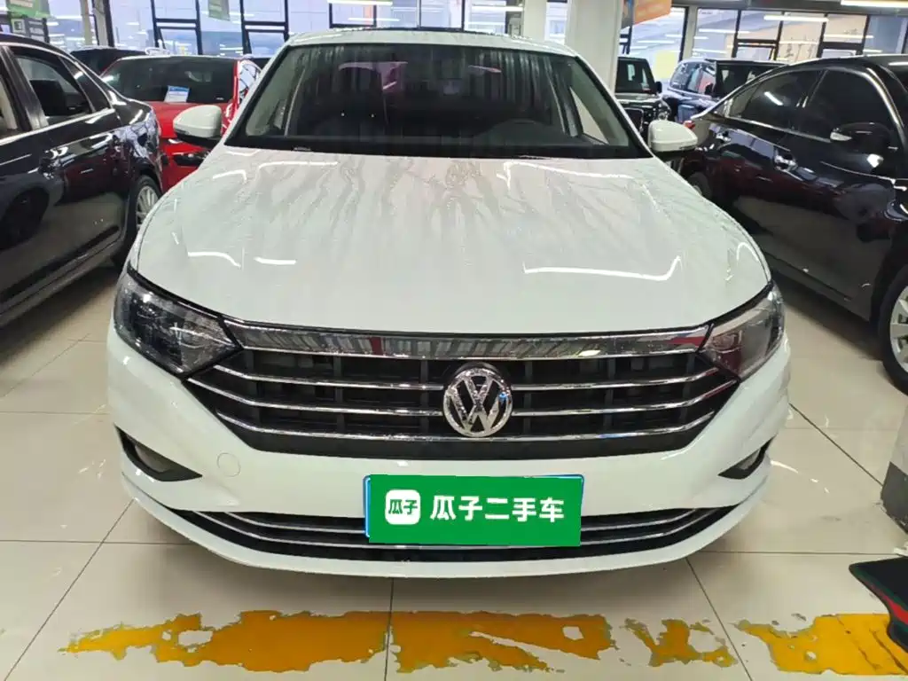 Фото 3 - Volkswagen Sagitar