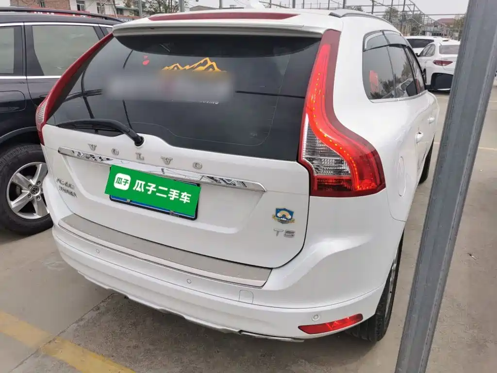 Фото 7 - Volvo XC60