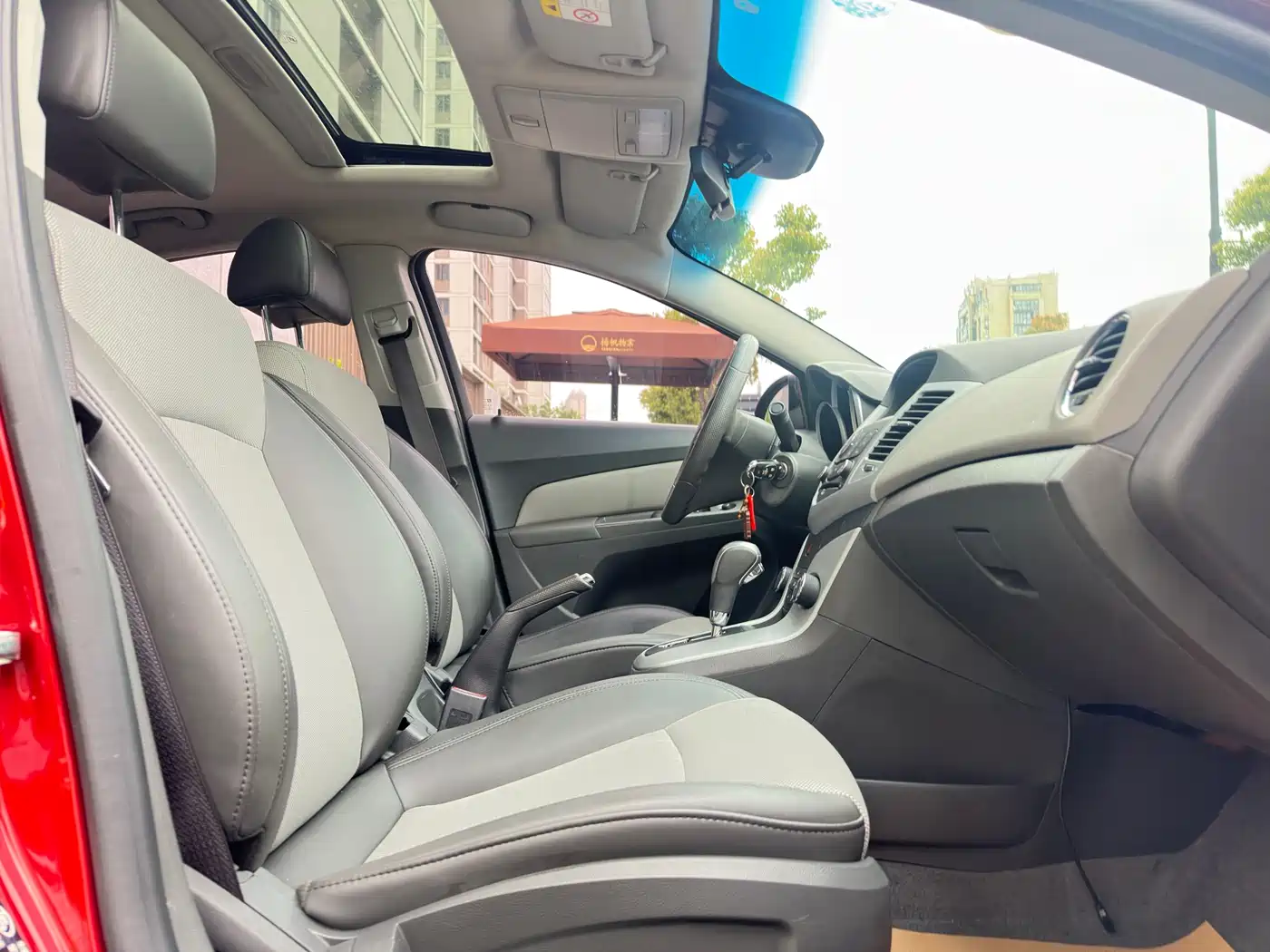 Chevrolet Cruze 2014 1.6L SL Million Commemorative Edition AT фото 10