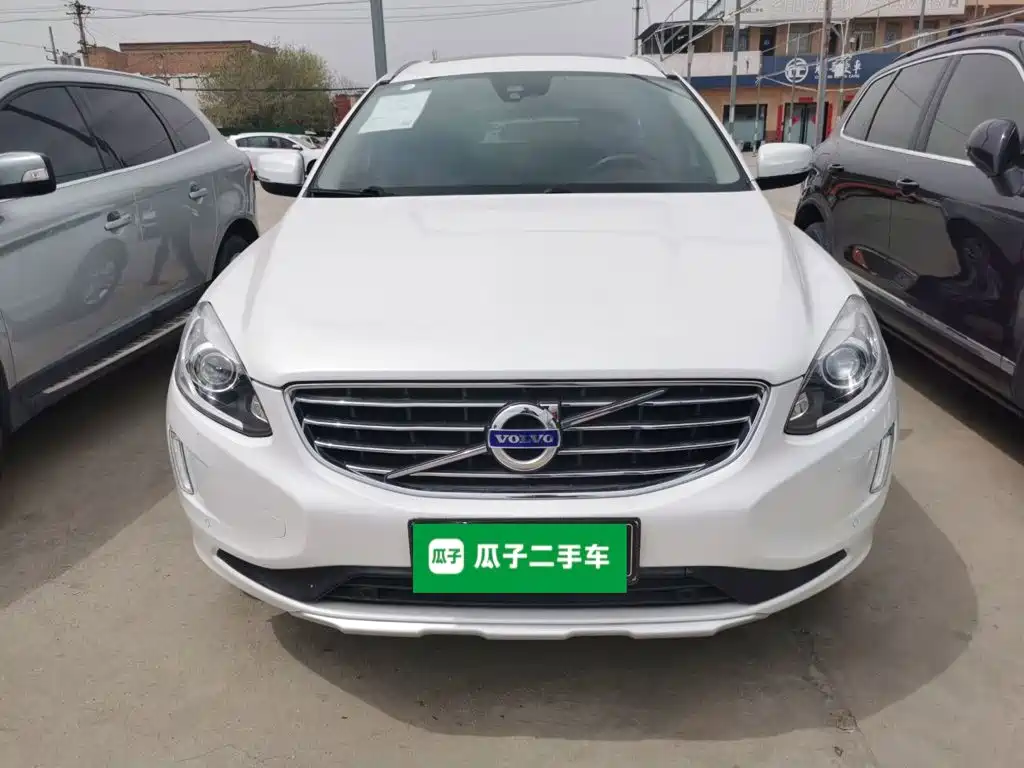 Фото 3 - Volvo XC60