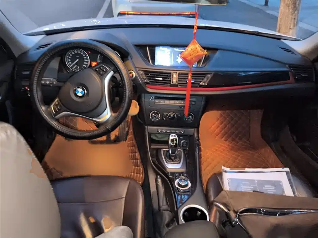 BMW X1 2015 Model sDrive18i Fashion Advanced Edition фото 13