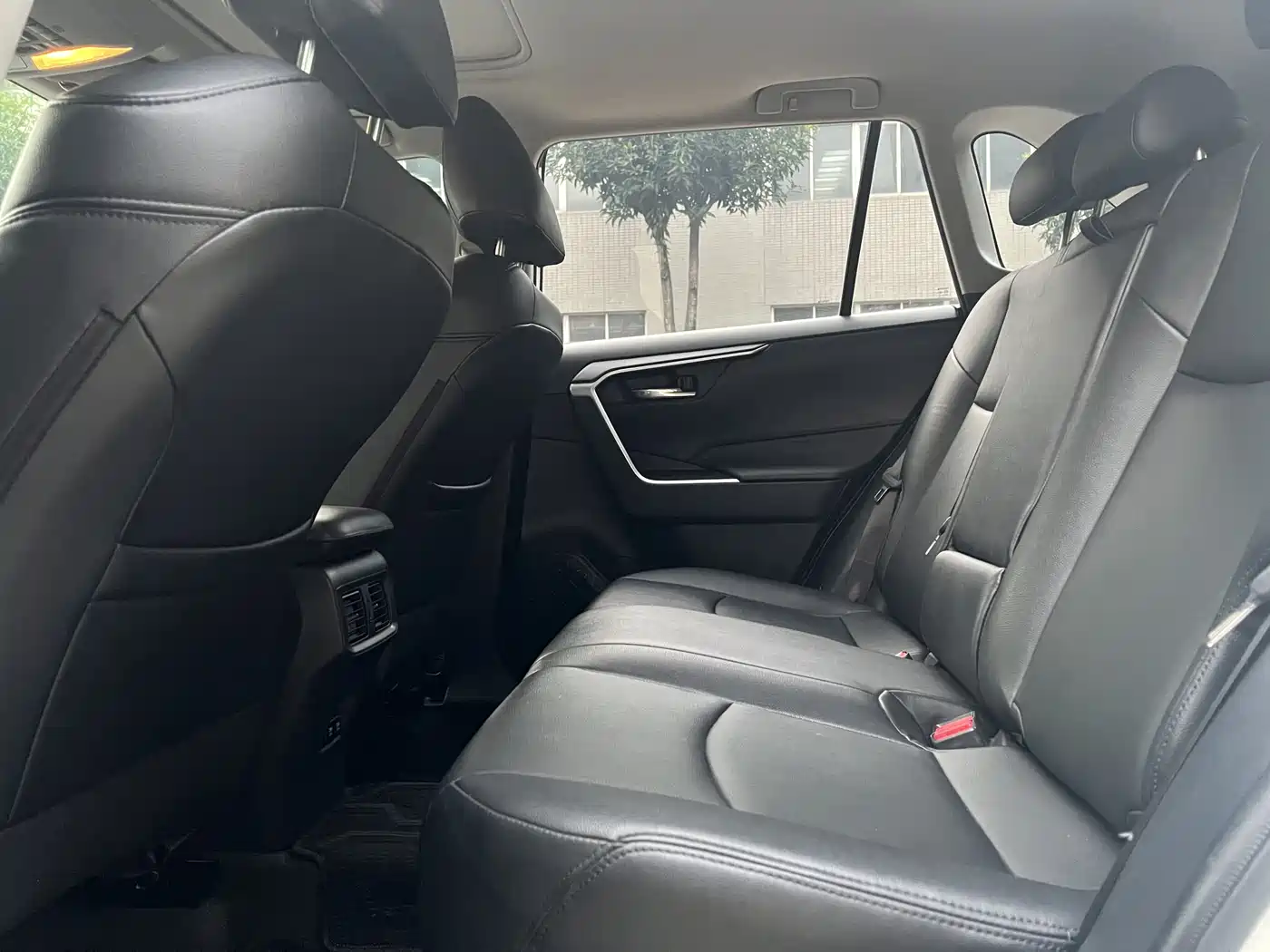 Toyota RAV4 Rongfang 2020 2.0L CVT 2WD Trend Edition фото 5