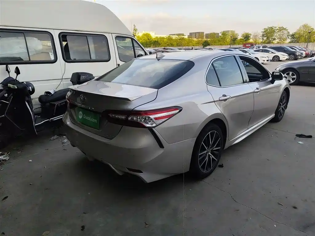 Toyota Camry 2021 2.0S Sporty Edition фото 7