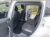 Photo 13 - Peugeot 2008