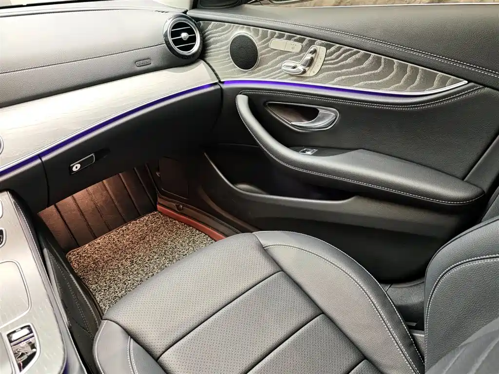 Mercedes-Benz E-Class 2020 E 300 L Sport Fashion Model фото 17