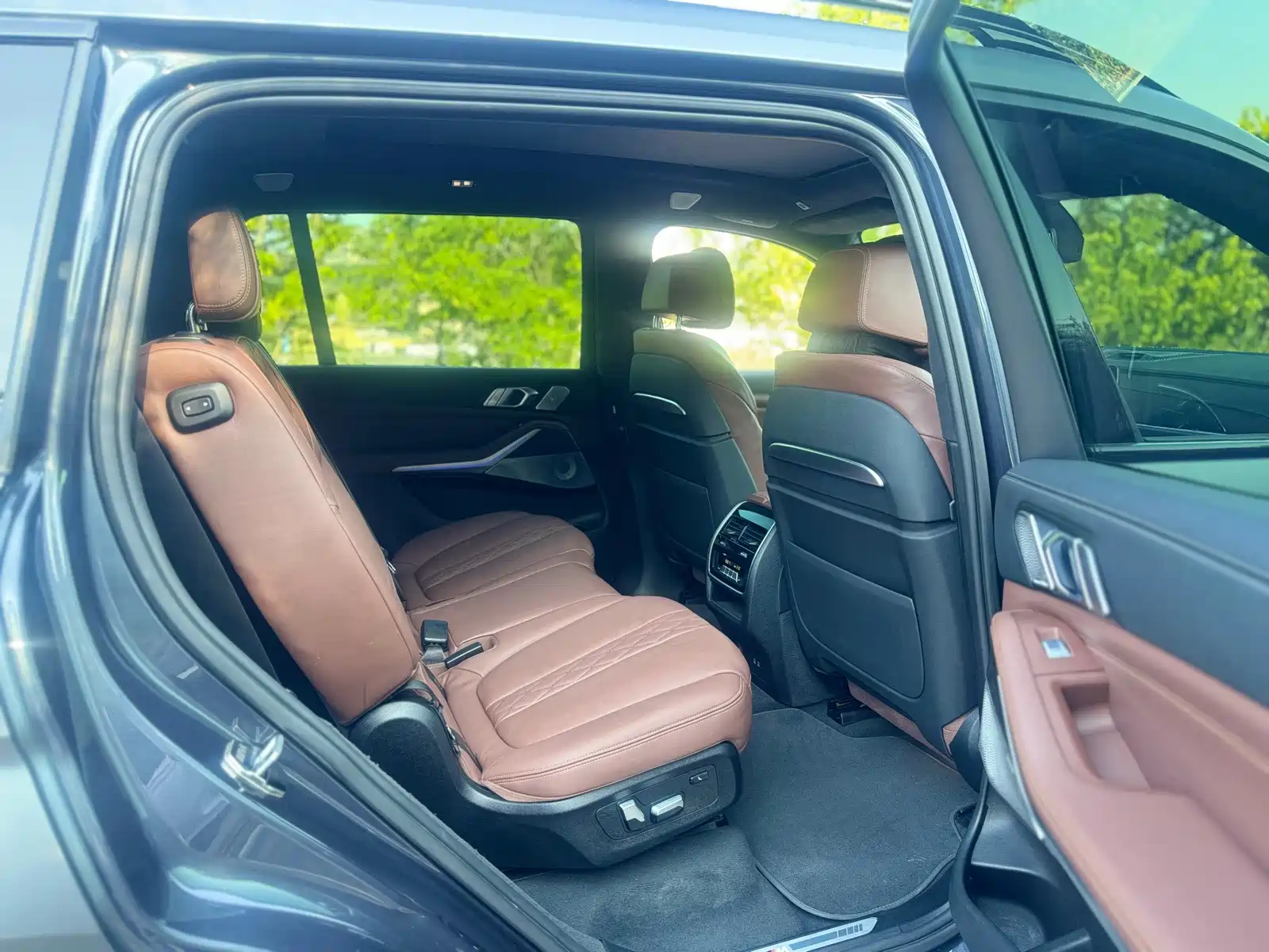Фото 11 - BMW X7
