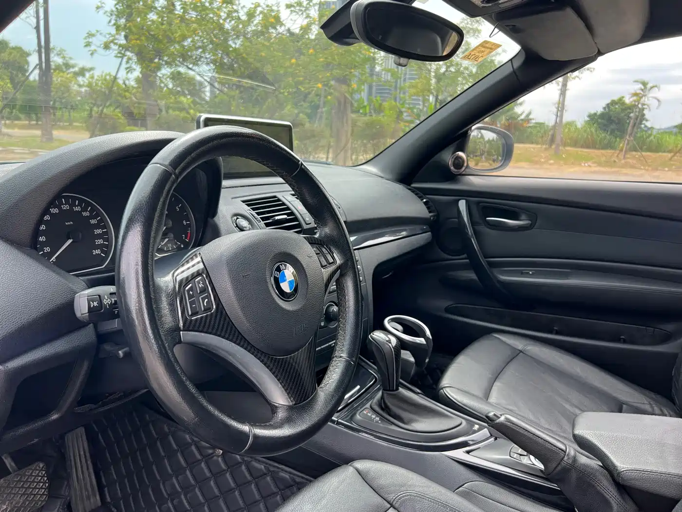 BMW 1 Series (Import) 2011 120i Convertible фото 20