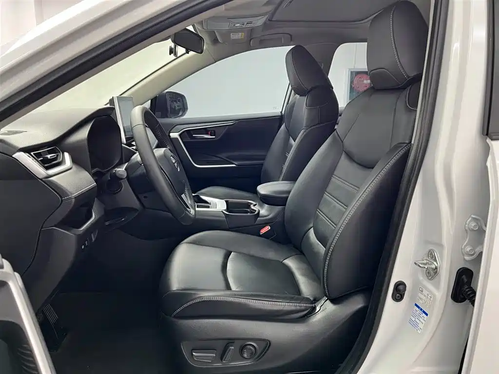 Toyota RAV4 Rongfang 2022 2.0L CVT 4WD Trend Plus Edition фото 14