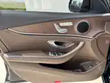 Фото 9 - Mercedes-Benz E-Class