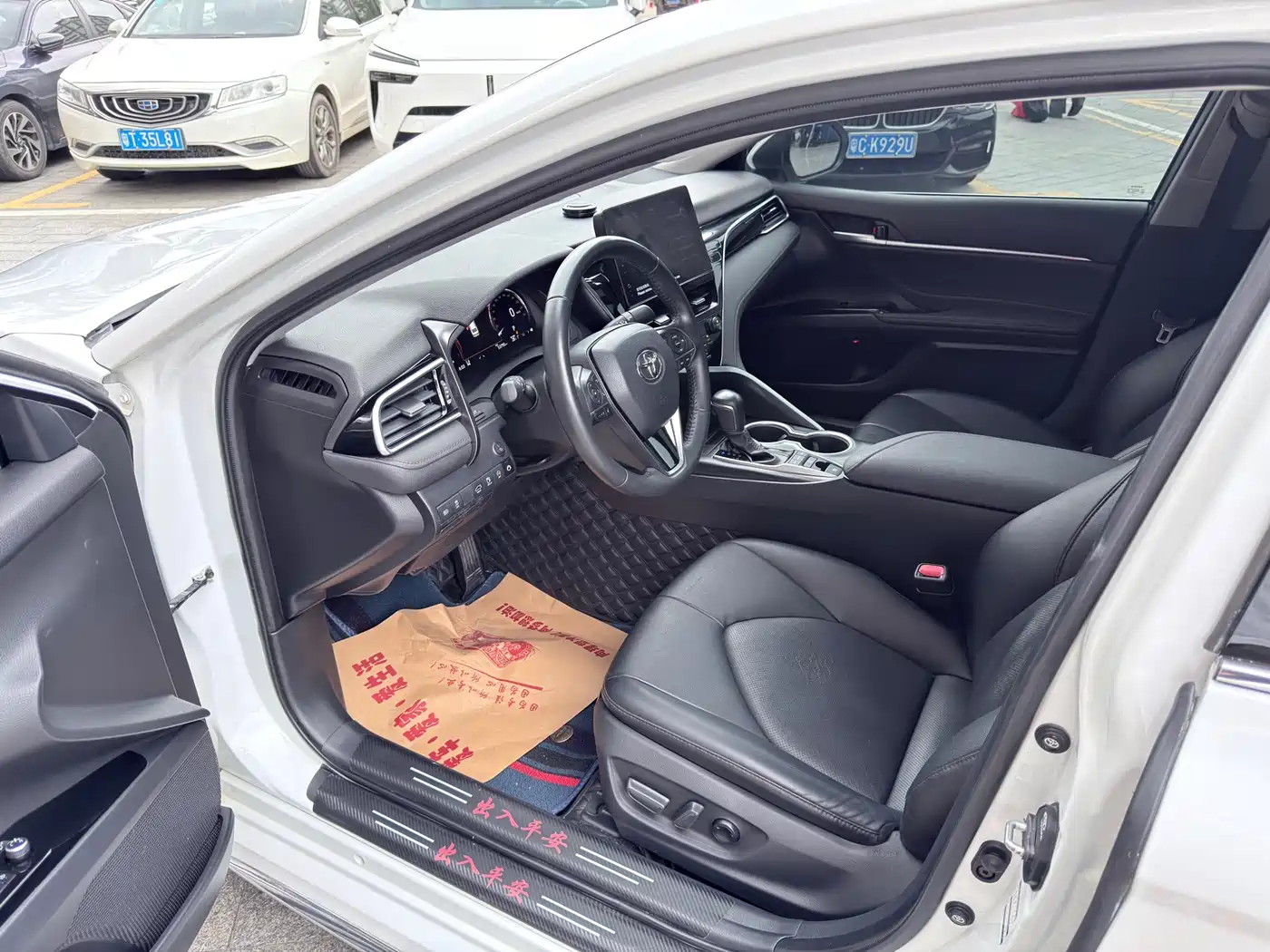 Toyota Camry 2023 2.5G Luxury Edition фото 4