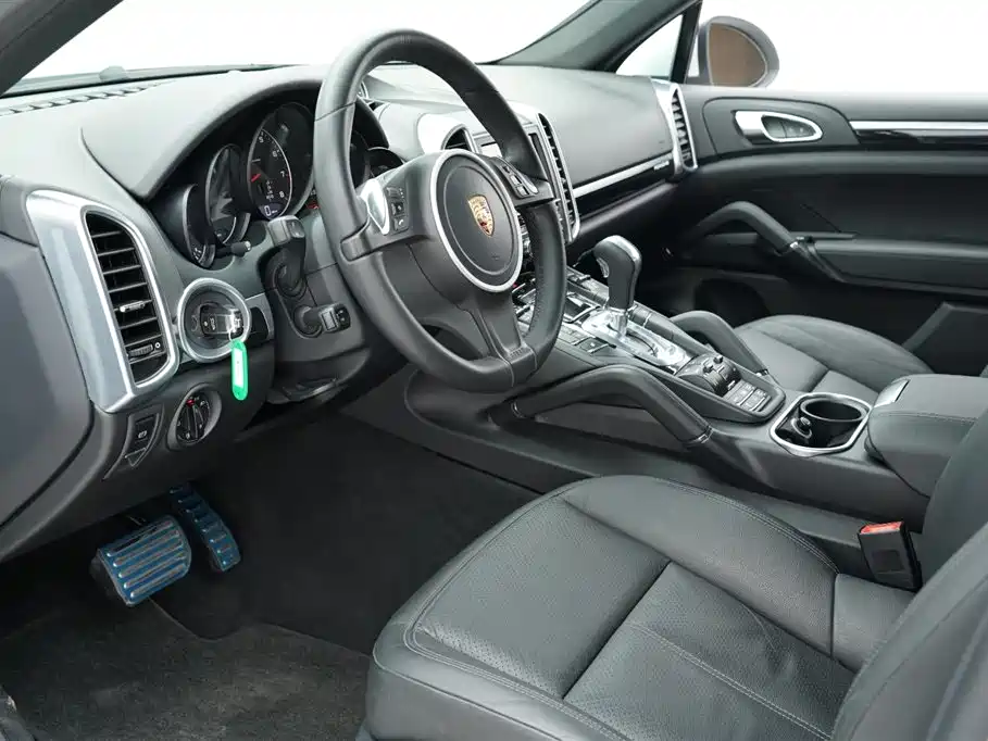 Porsche Cayenne 2011 Cayenne 3.0T фото 7