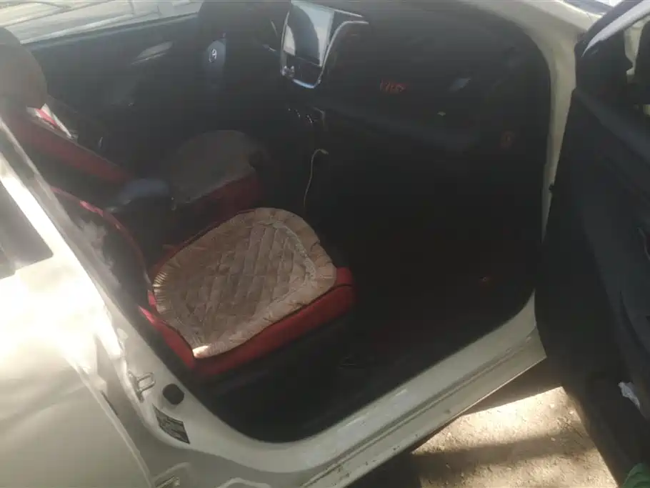 Toyota Vios 2017 1.3L Manual Advance фото 8