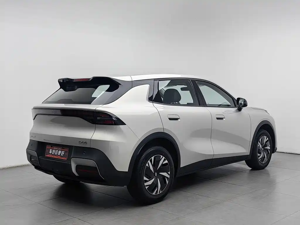 Фото 2 - Changan Qiyuan Q05