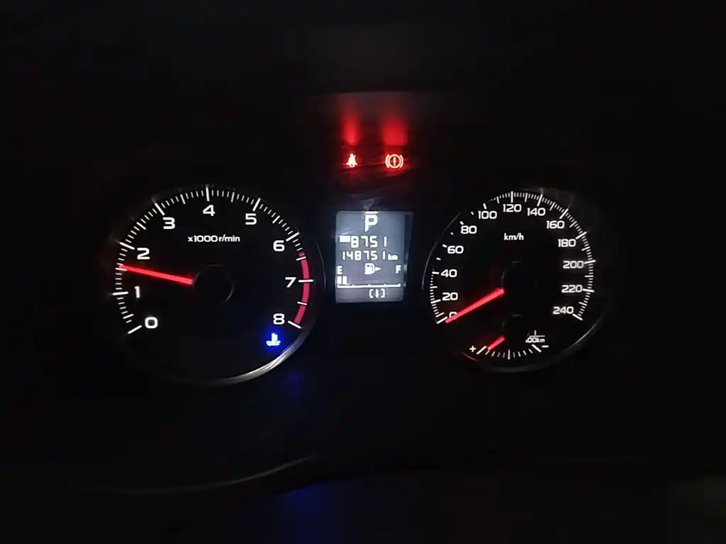 Subaru Forester 2015 2.0i Special Commemorative Edition фото 12