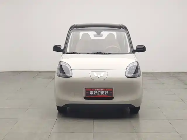 Wuling Motors Hongguang MINIEV 2025 4-Door Premium+ Edition — фото 3