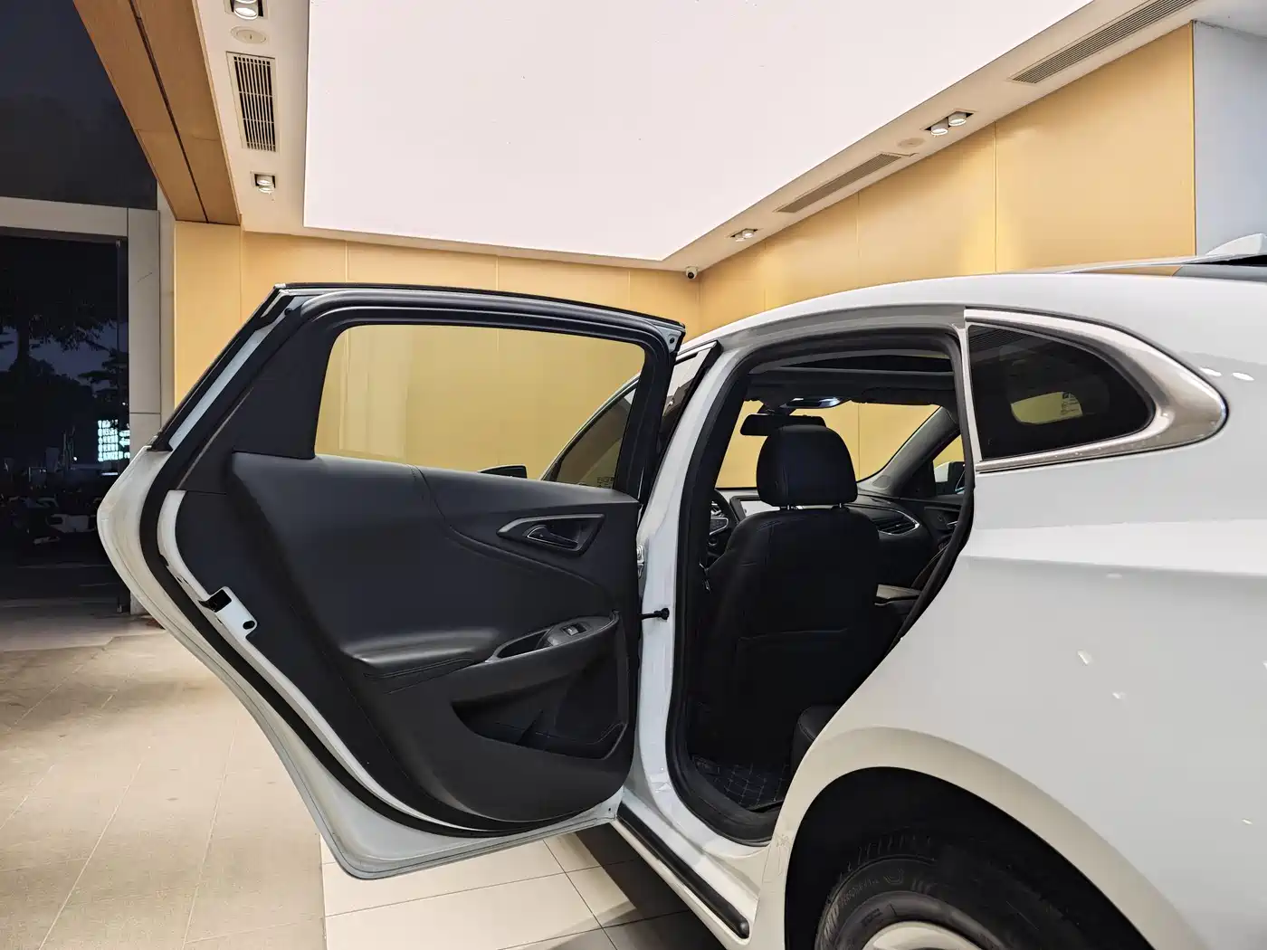 Chevrolet Malibu XL 2018 530T Auto RuiChi Edition фото 21