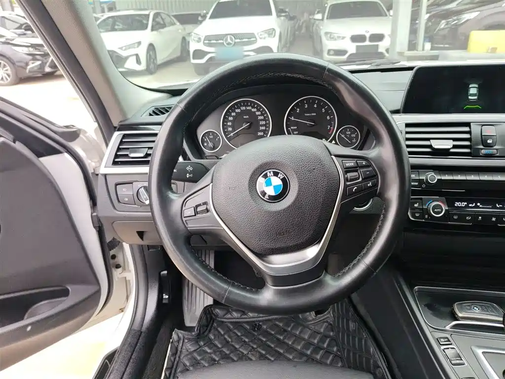 BMW 3 Series 2018 320Li Fashion Style фото 11