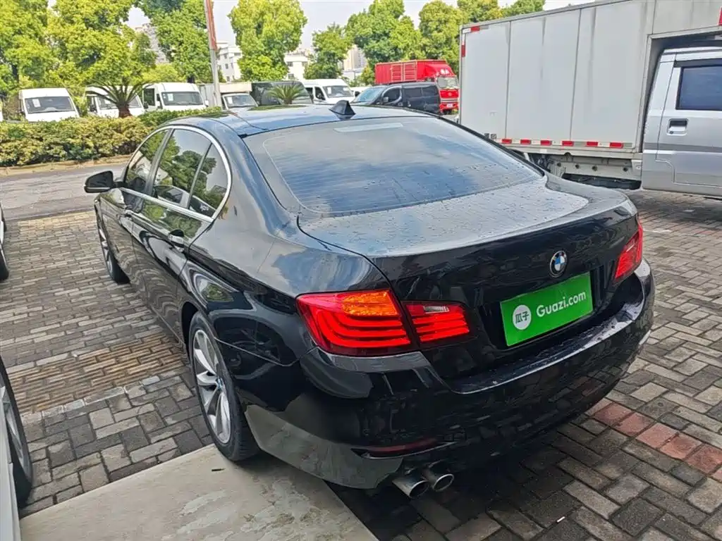 BMW 5 Series 2014 528Li Leading Edition фото 23