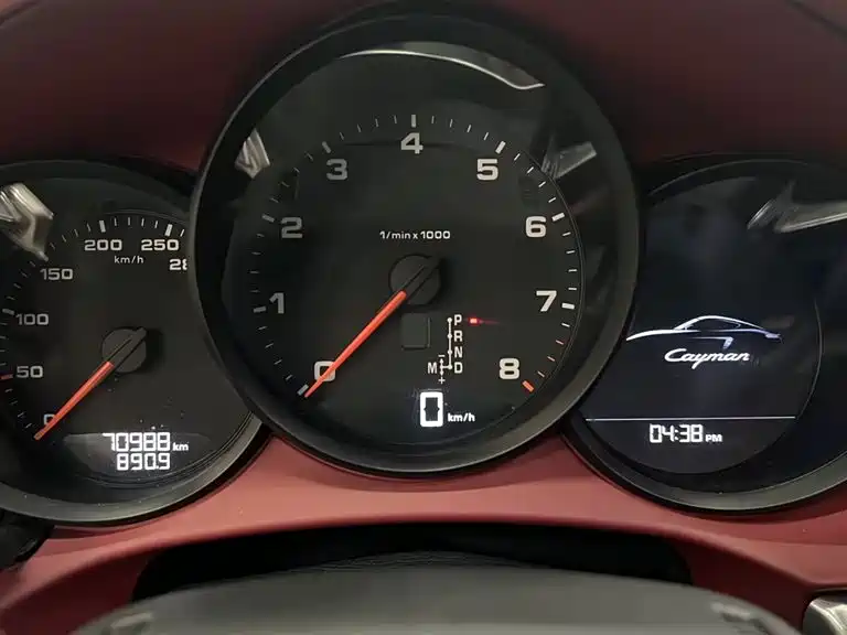 Porsche 718 2018 Cayman 2.0T фото 15