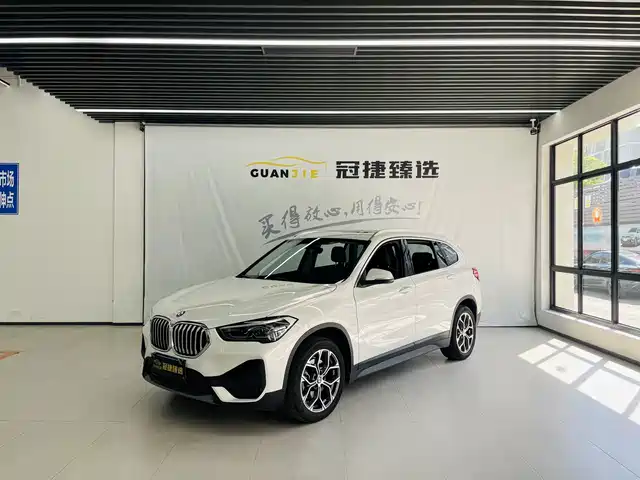 BMW X1 sDrive25Li, Лидер