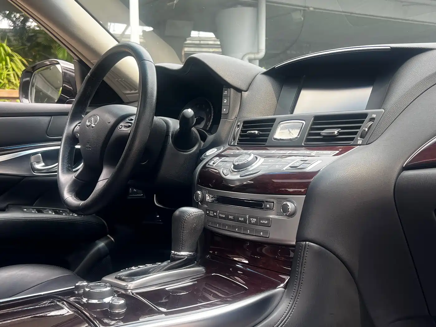 Infiniti Q70 2015 Q70L 2.5L Enjoyment Edition фото 34