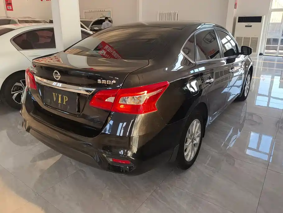 Nissan SYLPHY, миниатюра 3