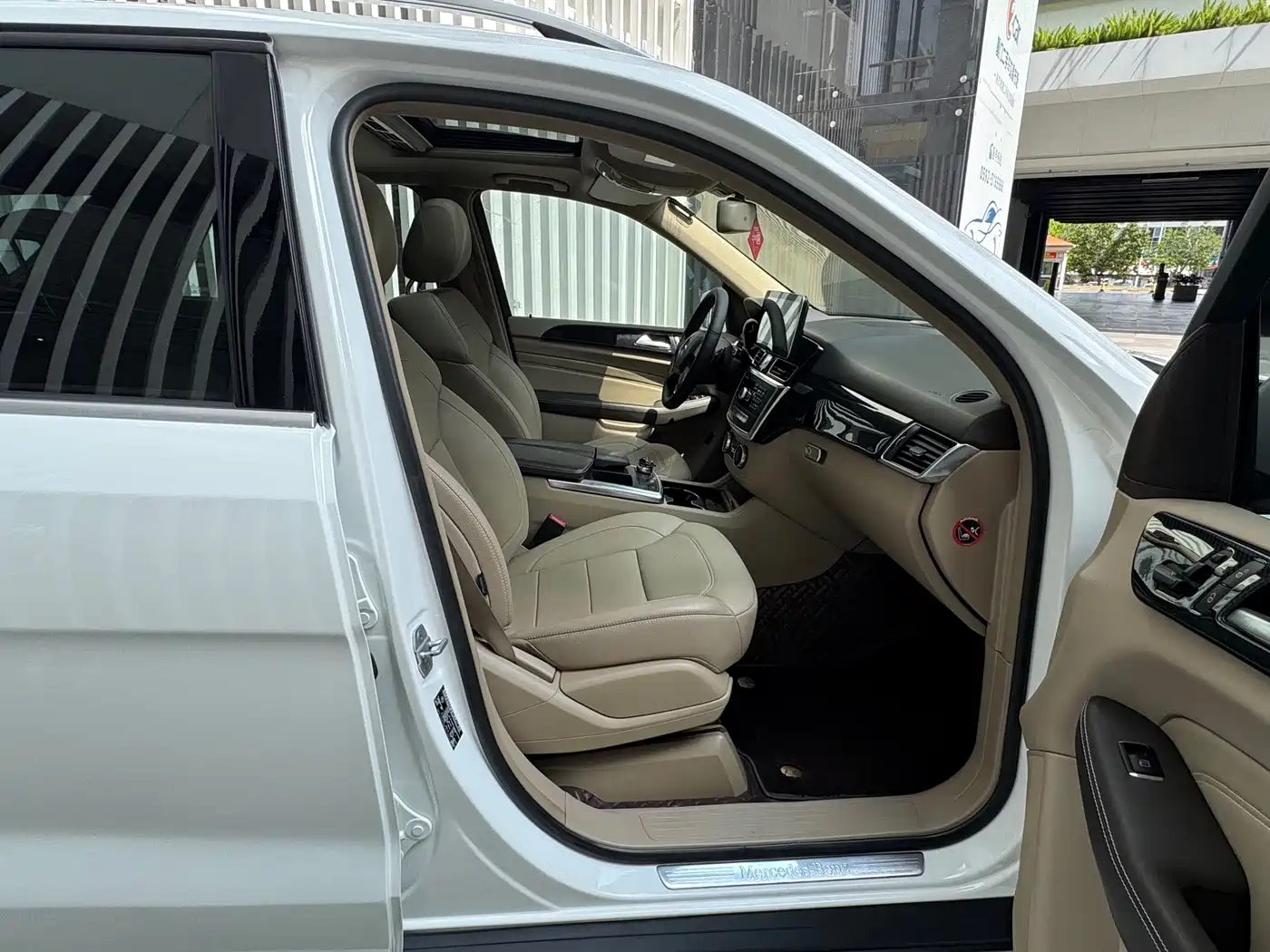 Mercedes-Benz M-Class 2014 ML 320 4MATIC фото 6