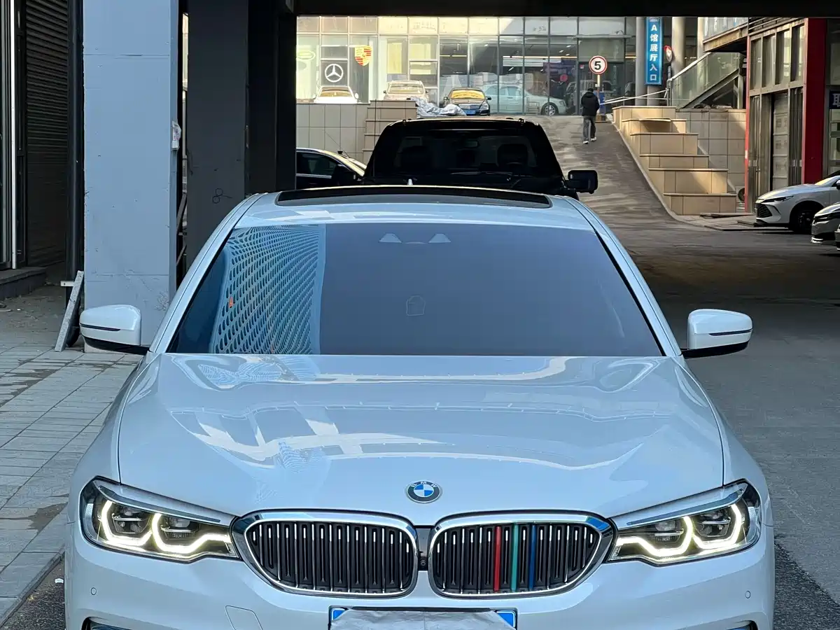 BMW 5 Series 2019 Facelift 530Li Premium Luxury Package фото 2