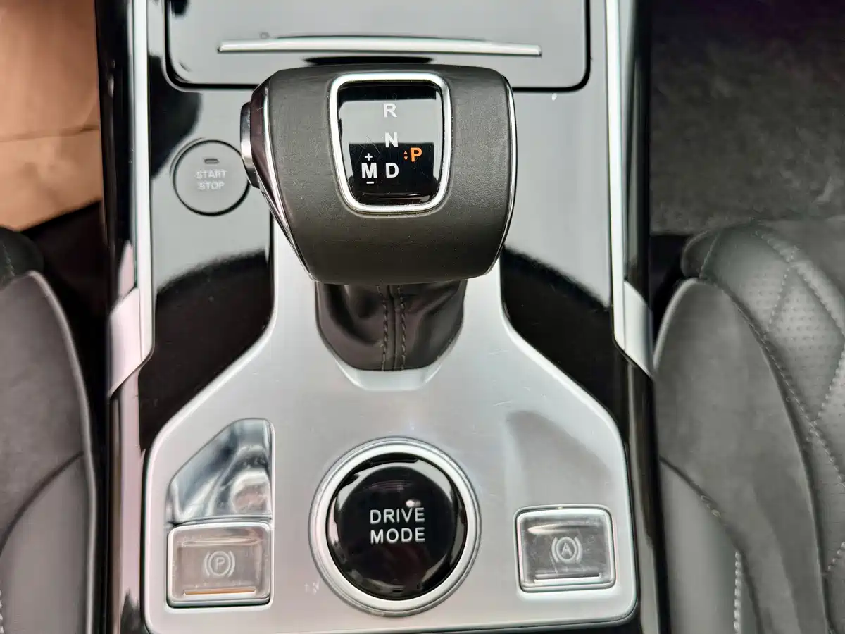 Hongqi HS5 2019 2.0T Smart Connect Enjoy Edition фото 12