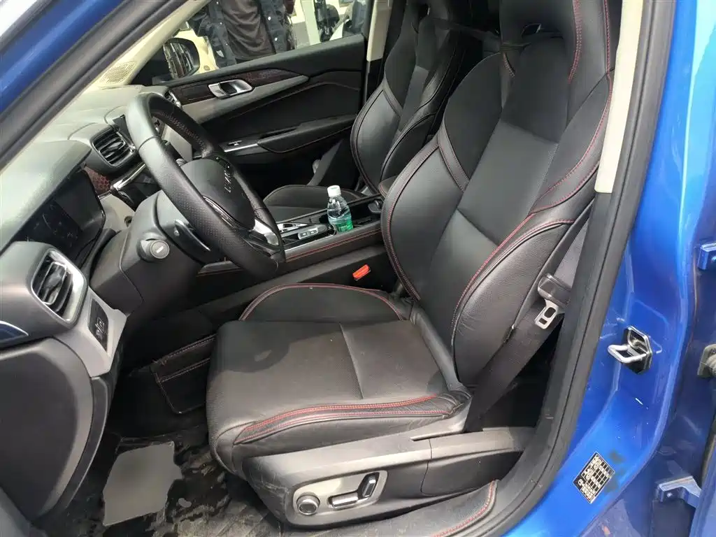 Lynk & Co 02 2018 1.5T DCT 2WD Power Pro Edition China V фото 8