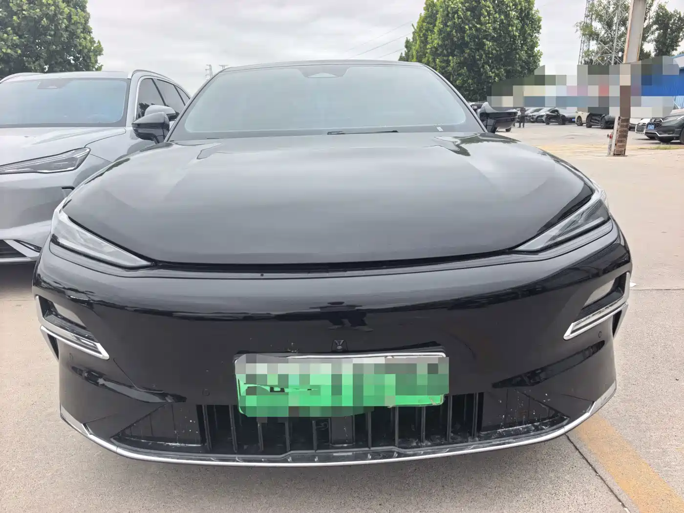 Geely Galaxy Galaxy Xingyao 8 2025 2025 130km EM-i Premium Edition