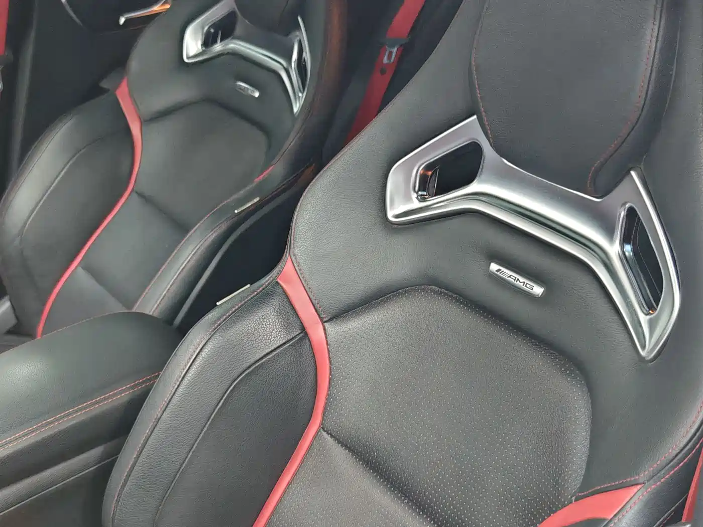 Mercedes-Benz A-Class AMG (Import) 2014 AMG A 45 4MATIC фото 17