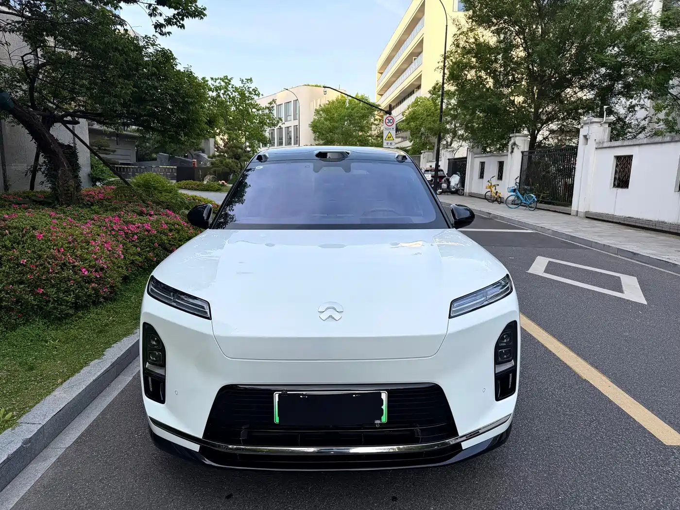 NIO ES8 2025 Base Model 7-Seater фото 2
