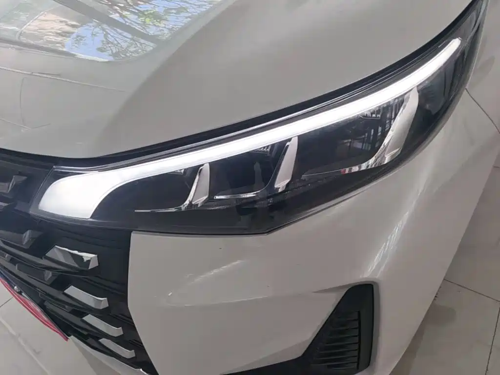 GAC Trumpchi Trumpchi M6 2026 2023 PRO 270T DCT Luxury Edition