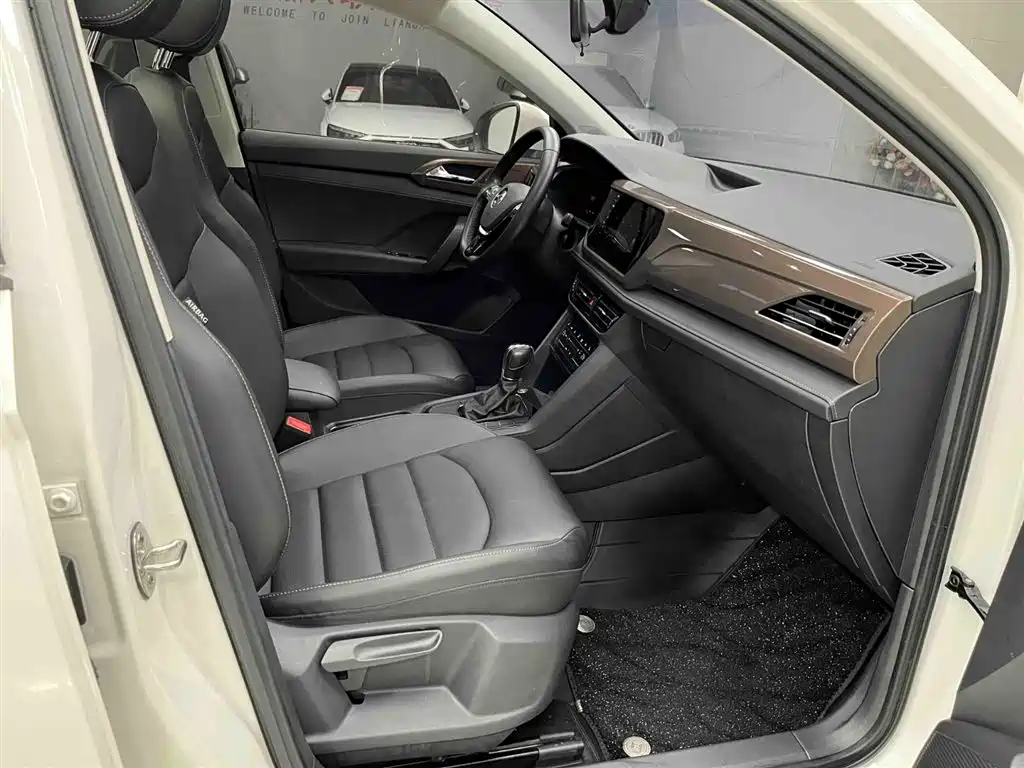 Volkswagen Tharu 2022 280TSI FWD Luxury Edition фото 13