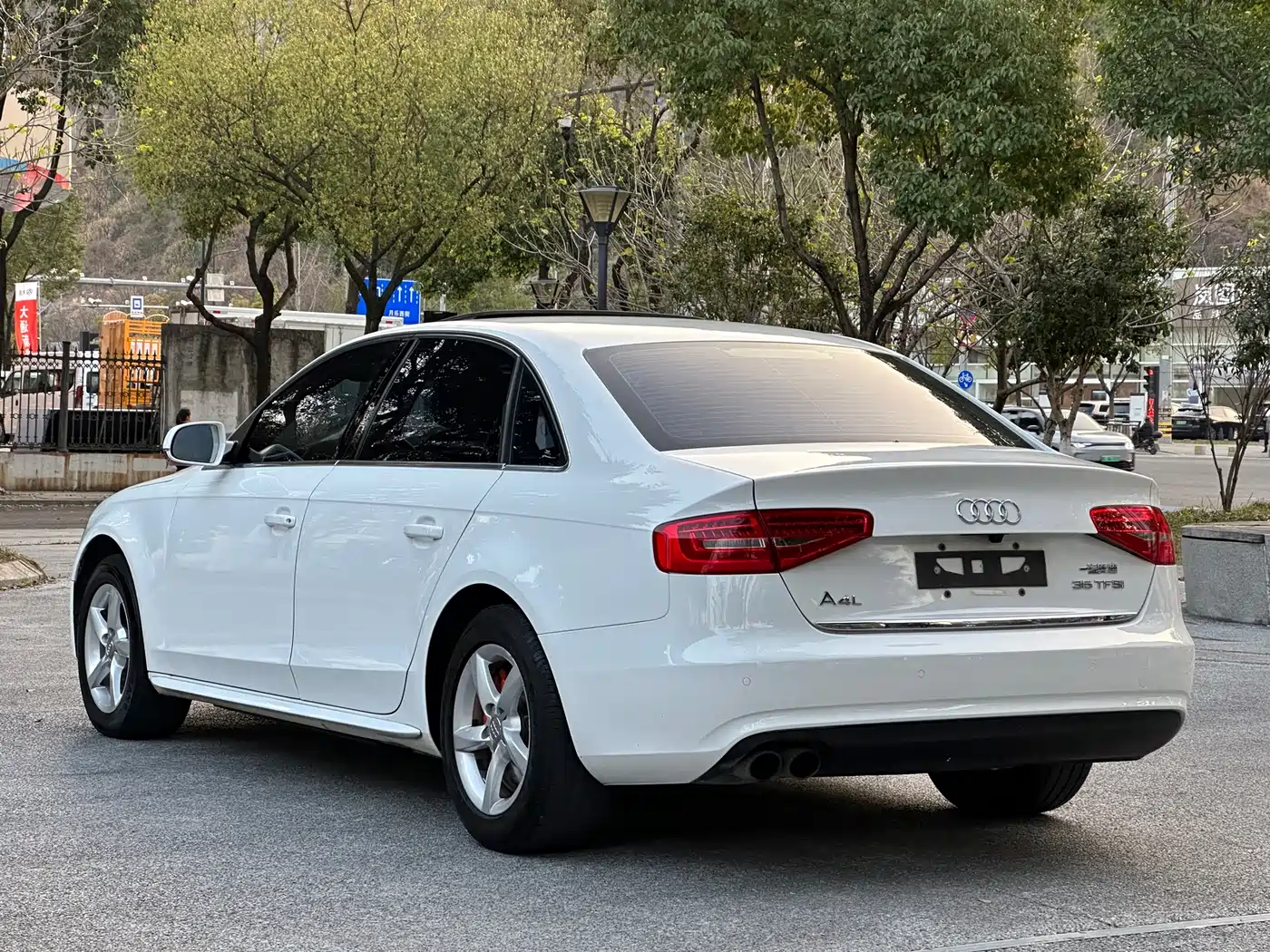 Audi A4L 2015 35 TFSI Auto Standard фото 5