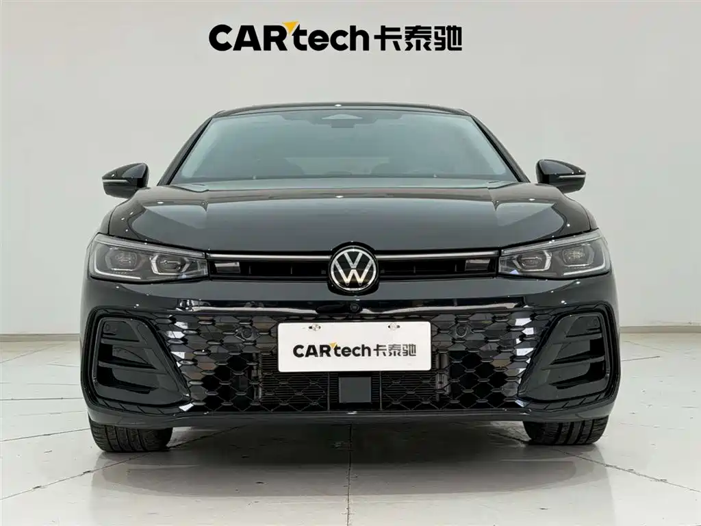 Volkswagen Passat 2025 Pro 380TSI Starlight Dragon Glory Edition фото 3