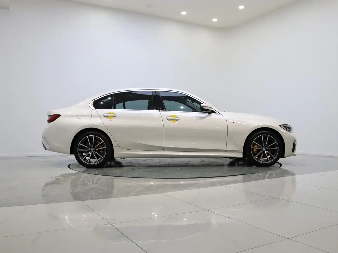 BMW 3 Series 2022 325Li M Sport Package фото 9